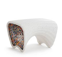 Original design coffee table In-Sidepolyethylenepolyethylene basemade from recycled materials