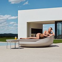 Round garden bed Lacedoublecontemporaryupholstered