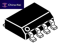 Comparator amplifying integrated circuit electronic