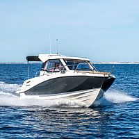 Outboard cabin cruiser Activ 705 Weekendhard-top8-person max.1-cabin