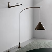 Floor-standing lamp CONTRAPPESOaluminumpainted steelmarble