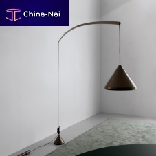 Floor-standing lamp CONTRAPPESOaluminumpainted steelmarble