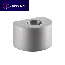 Surface-mounted light fixture ZUPNA LEDpathwayextruded aluminum