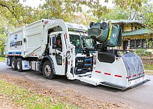Front-loading waste collection vehicle diesel
