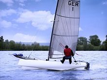 Regatta sport catamaran EAGLE 15single-handedsingle-trapezeasymmetric spinnaker