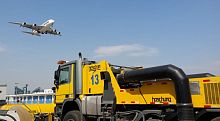 Snow plow vehicle Jetbroom 9000 A/Hdiesel