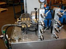 Pipe test machine hydraulic