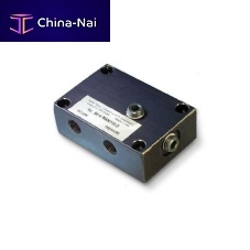 Multi-channel manifold for machine tools