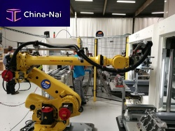 Leak testing machine roboticenginefor the automotive industry
