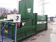 Plastic waste compactor Plug and pressmonobloc