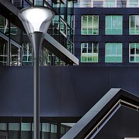 Urban lamp post ZOYAcontemporarycast aluminumpolycarbonate