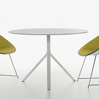 Contemporary table MIURAHPLaluminum baseround