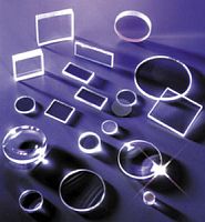 Dielectric mirror prismaticsemiconductorlaser