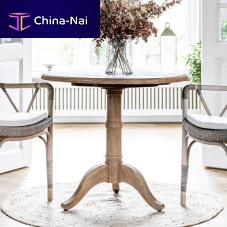 Traditional table Michelteakwooden baseround