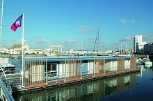 Floating building CCI VENDE 122 m² prefabwoodenfor office