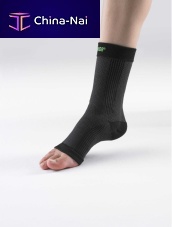 Ankle sleeve with malleolar pad MANE410SLM
