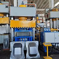 Valve making machine metal partsPLC-controlled