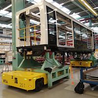 Electric self-propelled trailer 2-axle