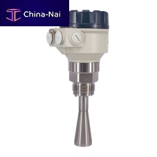 Compact level transmitter PiloTREKradarfor liquidsHART