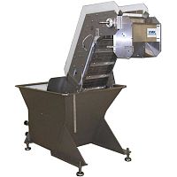 Feed hopper VMK50liftingfor fishwith belt conveyor