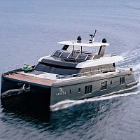Power catamaran motor yacht 70 POWERcruisingflybridge5-cabin