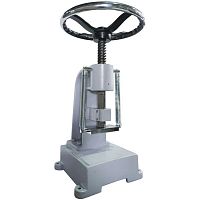 Manual punching machine QC-603 for plastic profilesfor papercutting