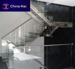 Half-turn staircase EDI010stainless steel stepstainless steel framecontemporary
