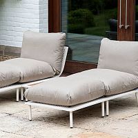 Contemporary footrest FLINTwire meshpolypropylenegarden