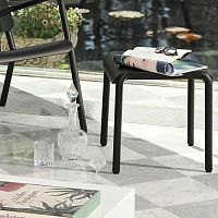Contemporary footrest Outopolypropylenegardencontract