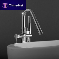 Bathtub mixer tap COLONNA-135 CHROMEfloor-mountedchromed metalbathroom