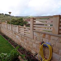Fence with bars LATTICESgardenstone