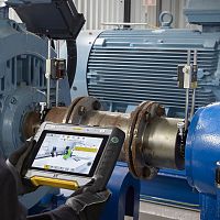 Laser alignment system XT770 shaftboremeasurement