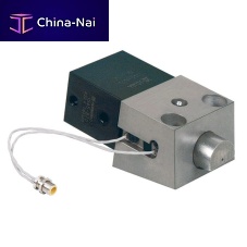 Hydraulic wedge clamp 2.2401double-acting