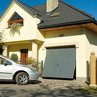Galvanised steel garage door UP & OVERtiltingstainless steelautomatic