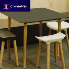 Traditional table PILOT LOWHPLwooden baseround
