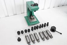 Centering tool