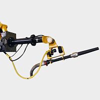 Concrete spraying machine