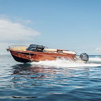 Outboard cabin cruiser 32 dieselgasolinetwin-engine