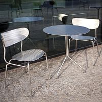 Contemporary dining table BOHMaluminumgalvanised steel baseround